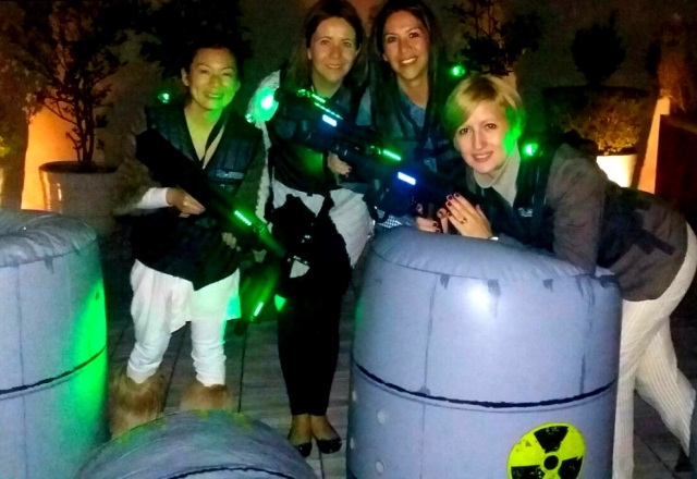 chicas en el bunker